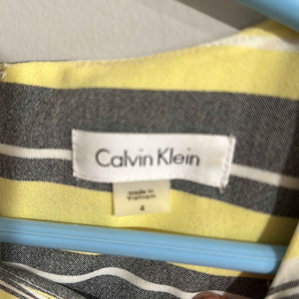 Calvin Klein - Picture 2 of 3